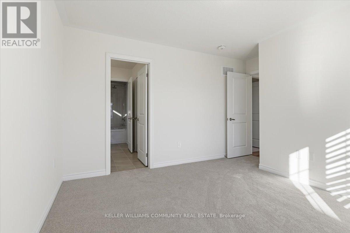 48 Golden Meadows Drive, Otonabee-South Monaghan, ON - Indoor Photo Showing Other Room