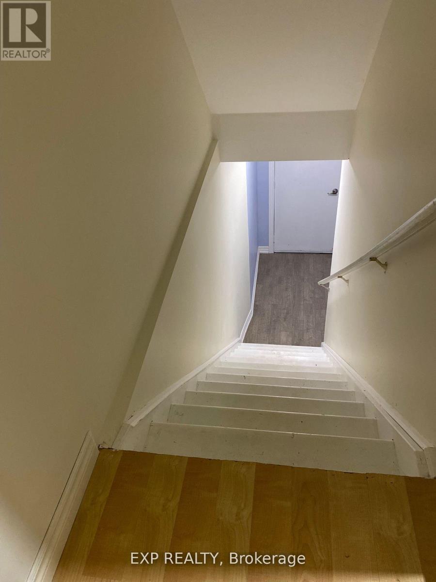 28 Wicklow Road, Brampton, ON - Indoor Photo Showing Other Room