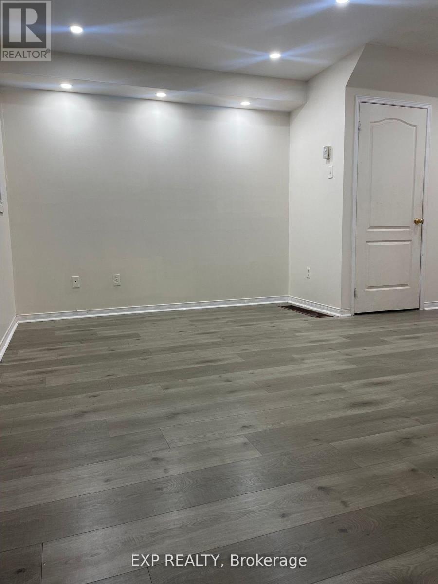 28 Wicklow Road, Brampton, ON - Indoor Photo Showing Other Room