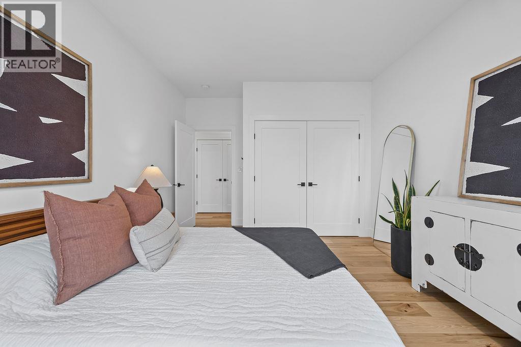 7236 L & A Road, Vernon, BC - Indoor Photo Showing Bedroom