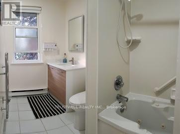 82 Laguna Parkway, Ramara, ON - Indoor Photo Showing Bathroom
