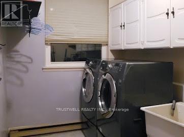 82 Laguna Parkway, Ramara, ON - Indoor Photo Showing Laundry Room