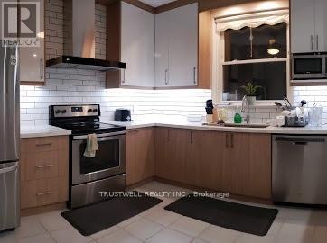 82 Laguna Parkway, Ramara, ON - Indoor Photo Showing Kitchen