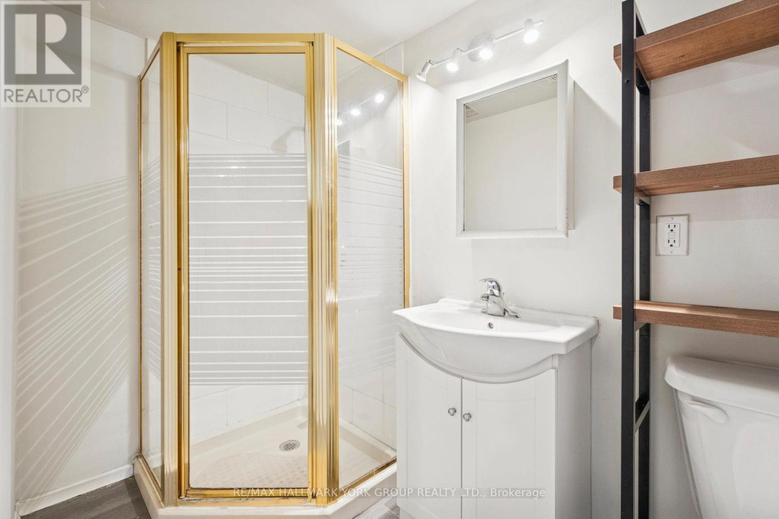 (East) - 351 Winnifred Drive, Georgina, ON - Indoor Photo Showing Bathroom