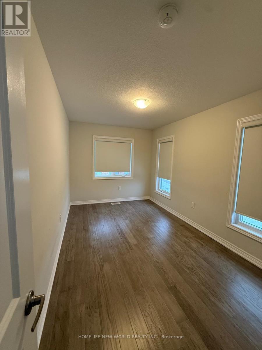 18 - 30 Mia Drive, Hamilton, ON - Indoor Photo Showing Other Room