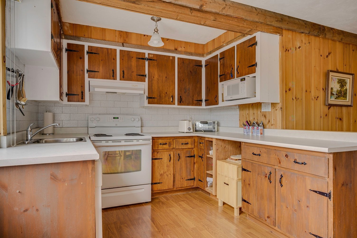 Cuisine - 449 Ch. Birchwood, Saint-Sauveur, QC - Indoor Photo Showing Kitchen With Double Sink