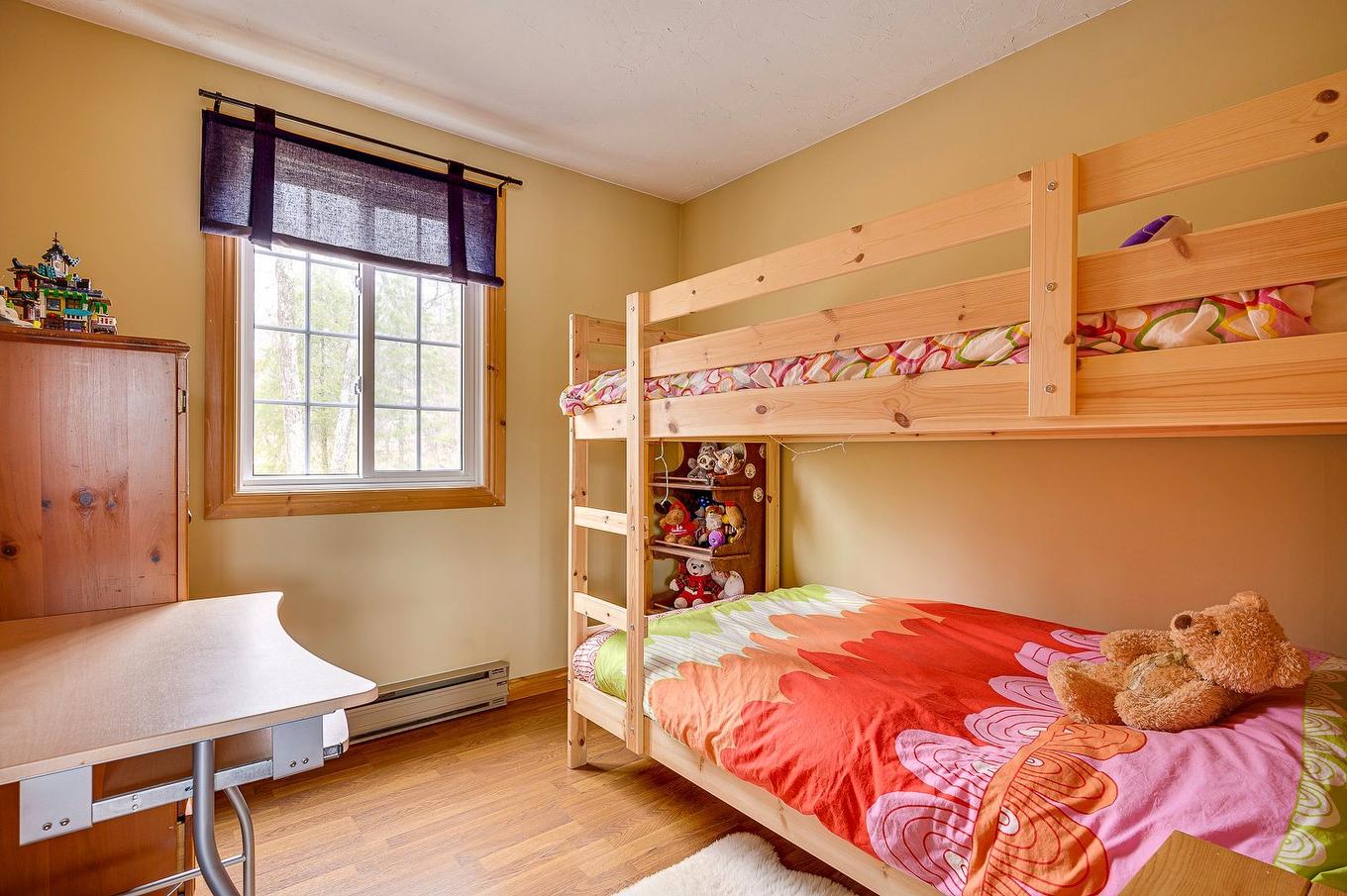 Bedroom - 449 Ch. Birchwood, Saint-Sauveur, QC - Indoor Photo Showing Bedroom