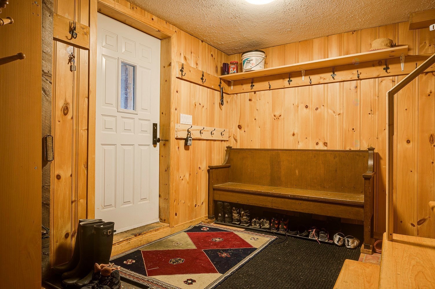 Hall d'entrée/Vestibule - 449 Ch. Birchwood, Saint-Sauveur, QC - Indoor Photo Showing Other Room