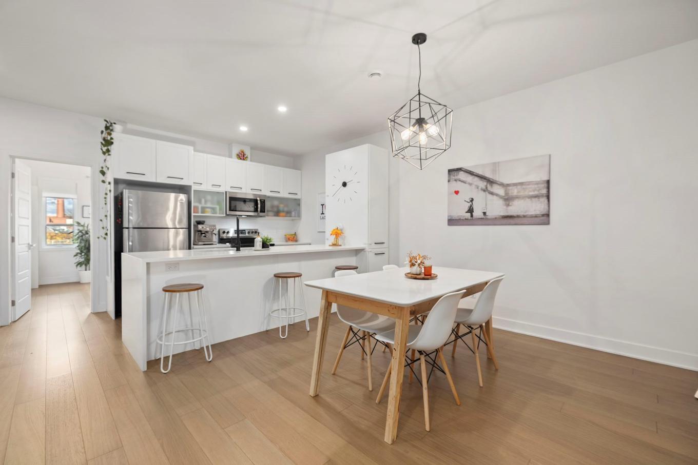 Salle à manger - 102-387 Av. Skaniatarati, Montréal (Lachine), QC - Indoor