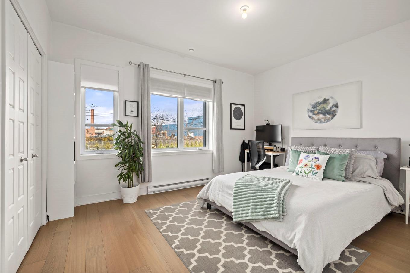 Chambre à coucher principale - 102-387 Av. Skaniatarati, Montréal (Lachine), QC - Indoor Photo Showing Bedroom