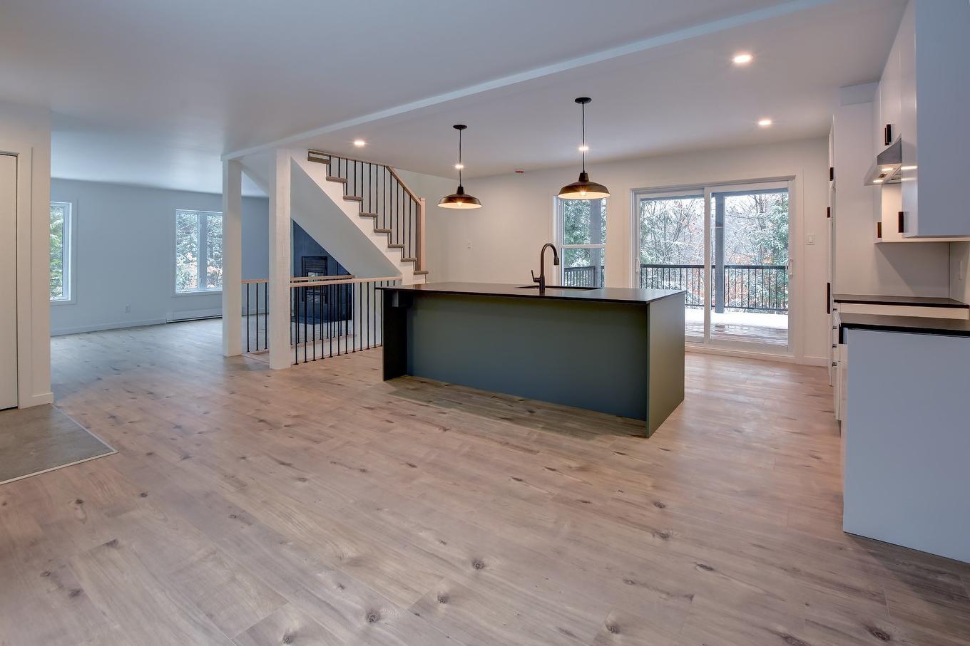 Overall view - 184 Rue Lajeunesse, Saint-Colomban, QC - Indoor Photo Showing Other Room