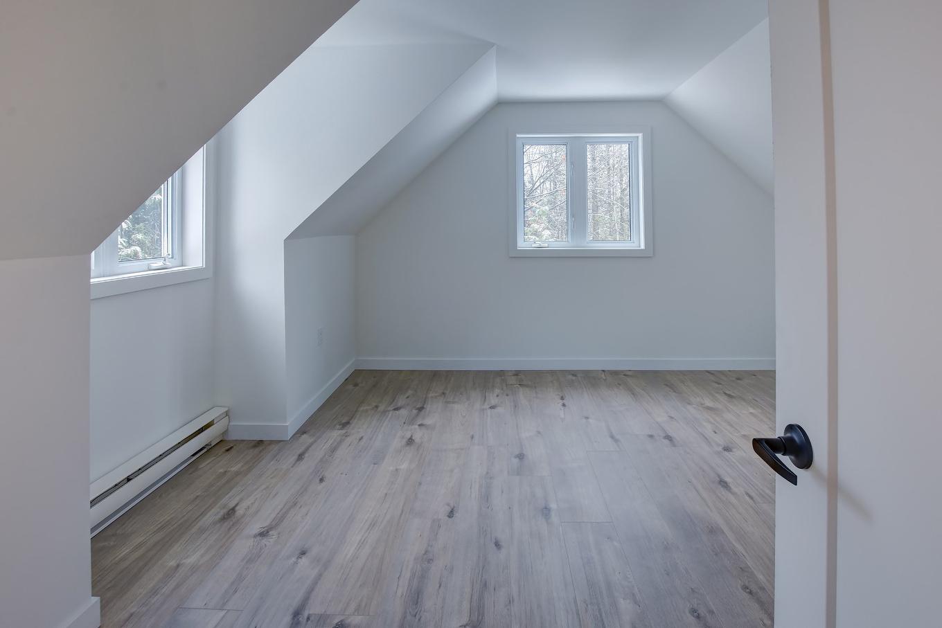 Bedroom - 184 Rue Lajeunesse, Saint-Colomban, QC - Indoor Photo Showing Other Room