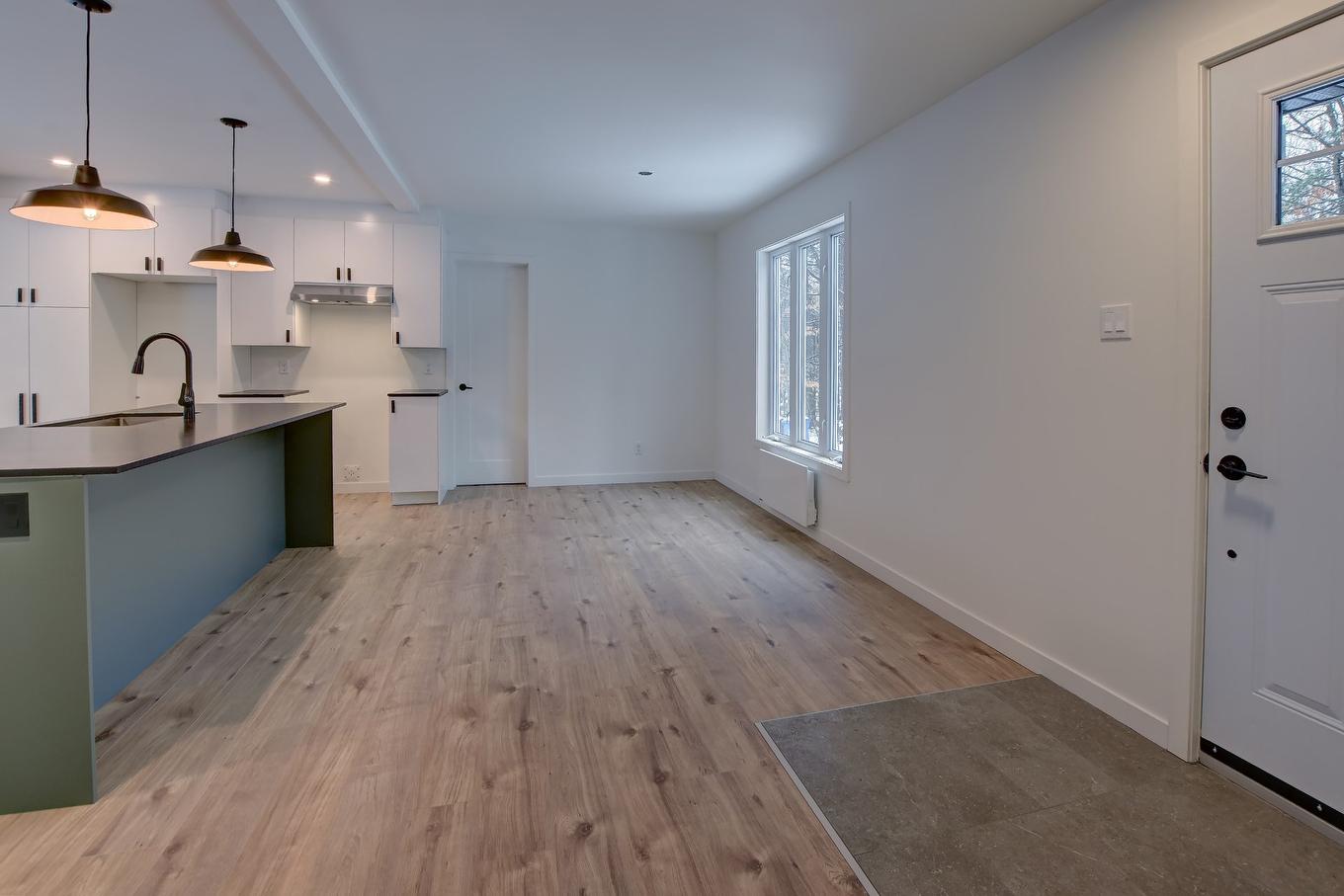 Dining room - 184 Rue Lajeunesse, Saint-Colomban, QC - Indoor Photo Showing Other Room