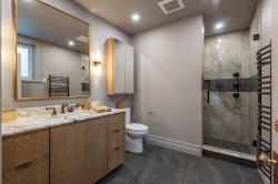 Salle de bains attenante à la CCP -