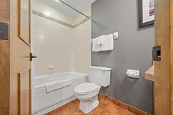 Ensuite bathroom -