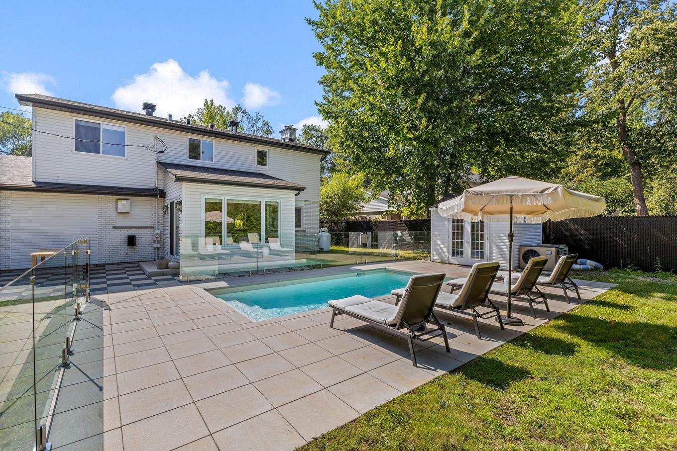 Piscine - 155 Shannon Park Street, Beaconsfield, QC - Outdoor With In Ground Pool