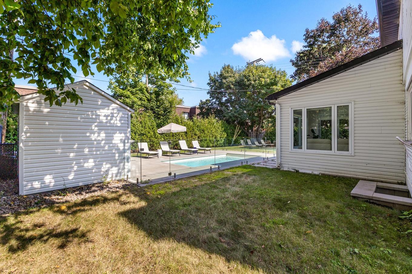 Cour - 155 Shannon Park Street, Beaconsfield, QC - Outdoor With In Ground Pool