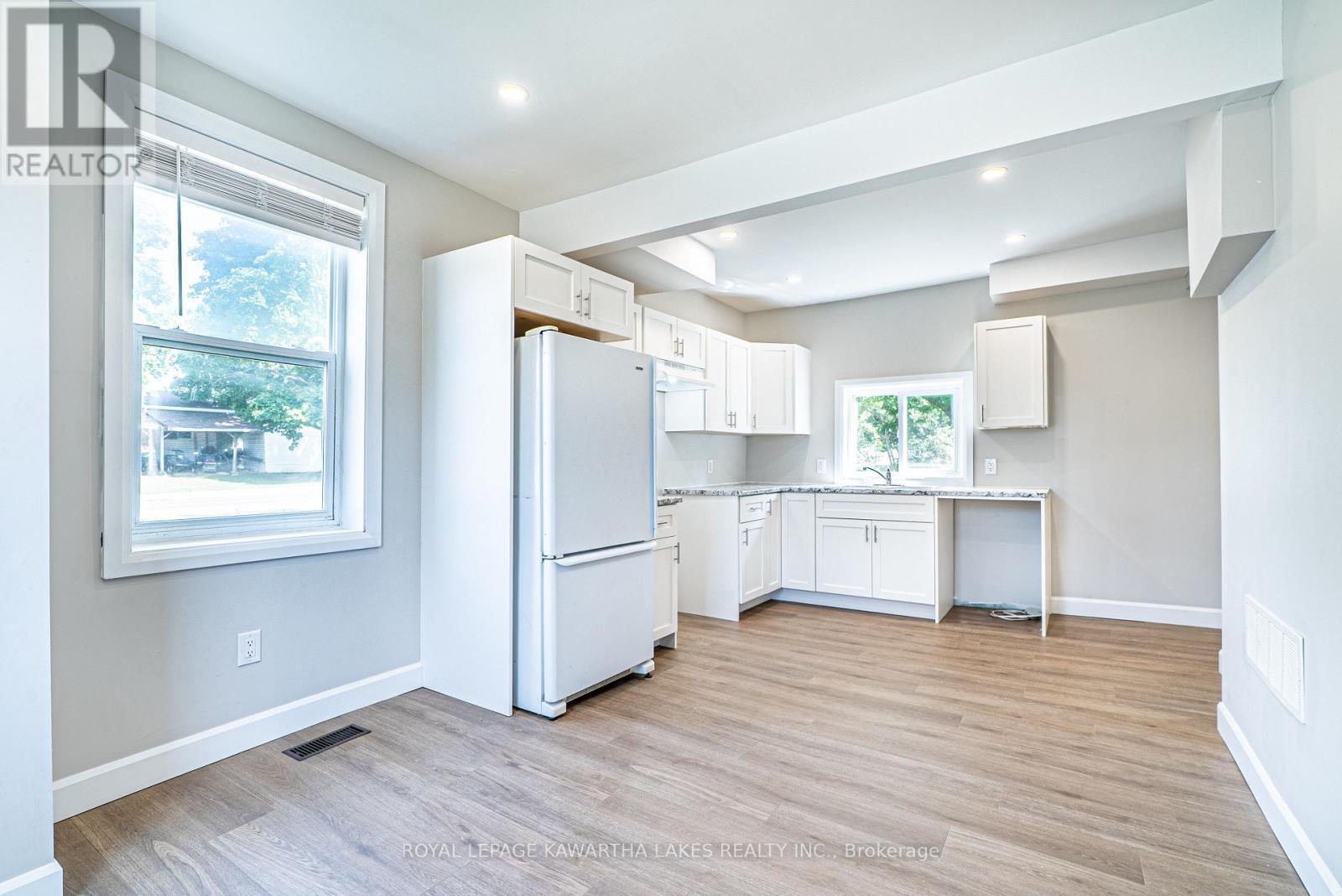 50 St Patrick Street, Kawartha Lakes (Lindsay), ON - Indoor Photo Showing Kitchen