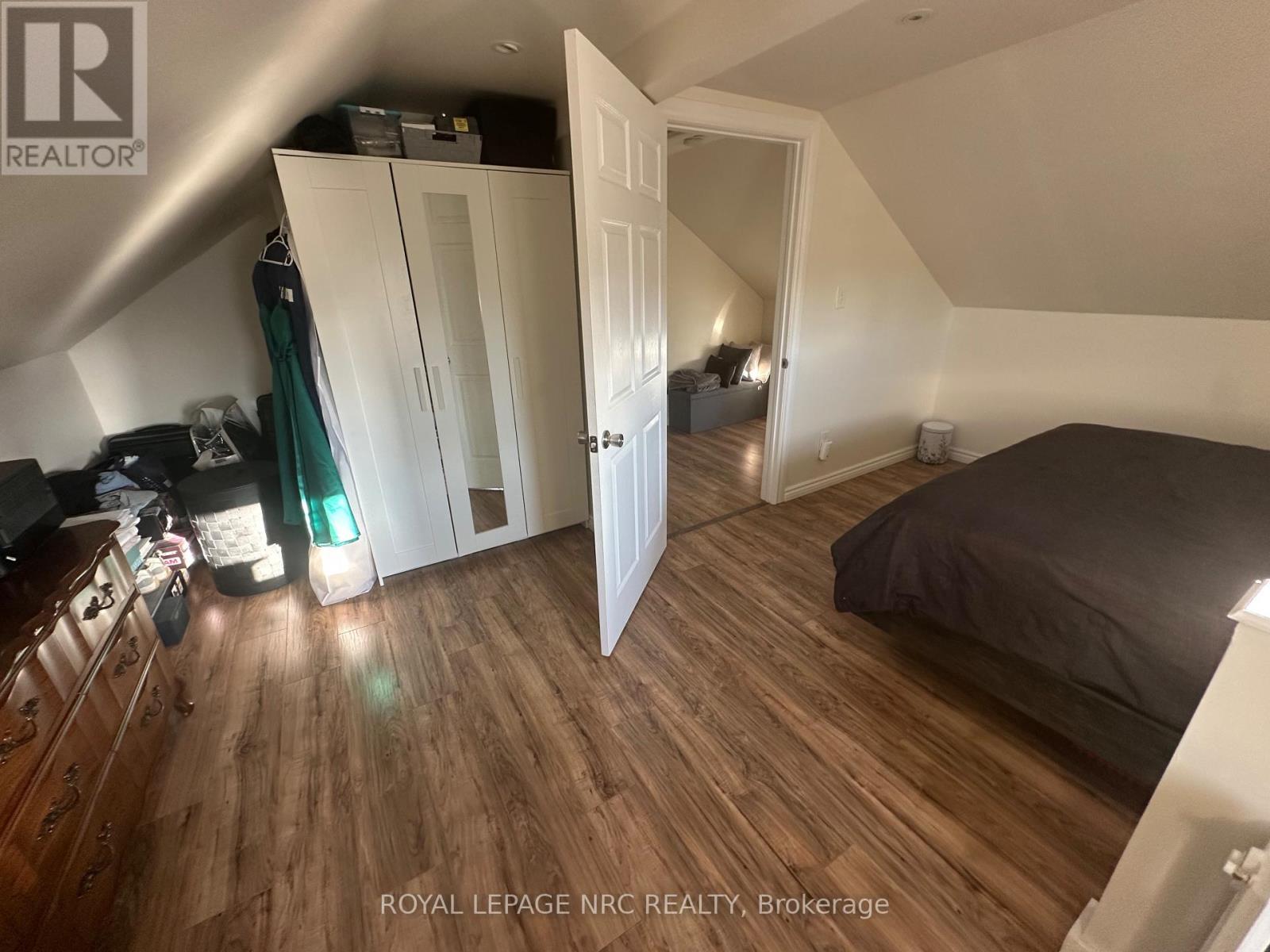 3 Portland Street, Thorold (Thorold Downtown), ON - Indoor Photo Showing Bedroom