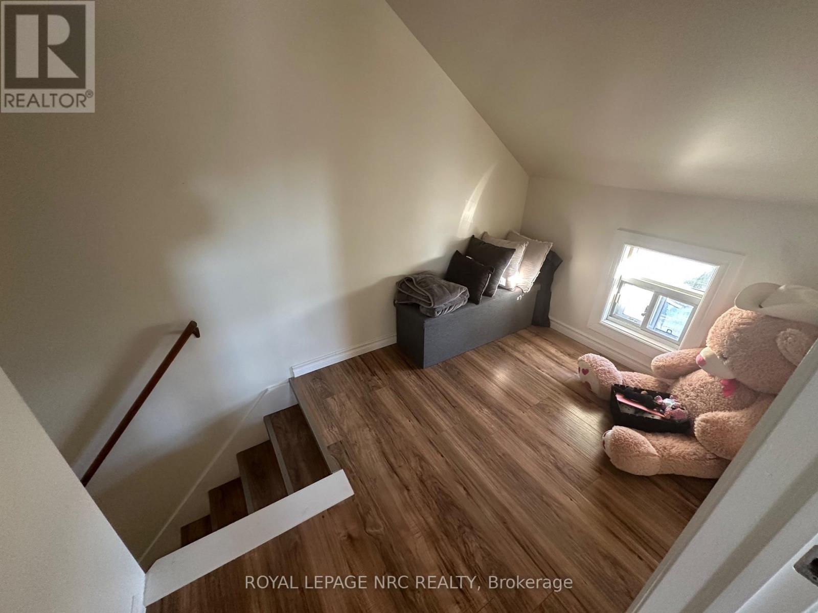 3 Portland Street, Thorold (Thorold Downtown), ON - Indoor Photo Showing Other Room