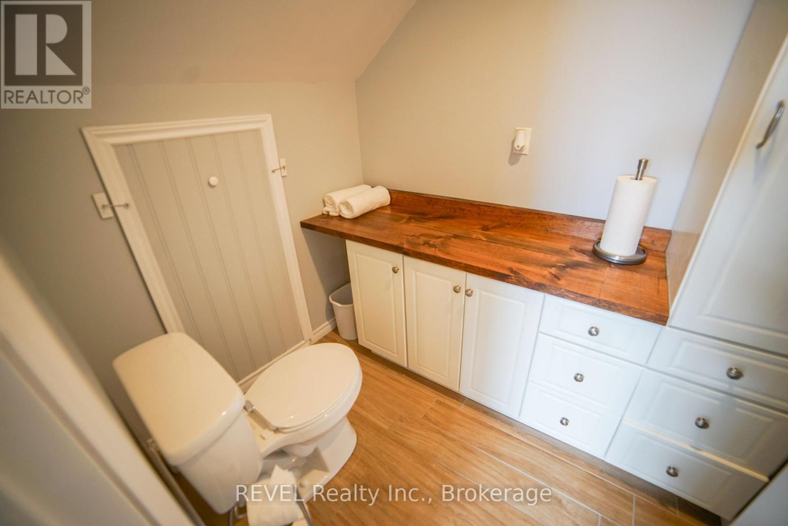 8685 Roosevelt Street, Niagara Falls (Chippawa), ON - Indoor