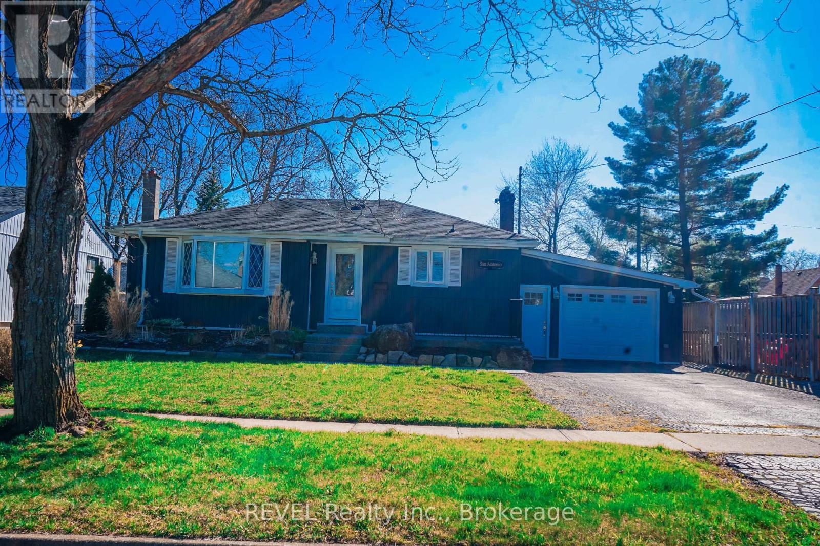 8685 Roosevelt Street, Niagara Falls (Chippawa), ON - Outdoor