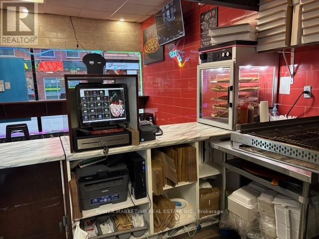 320 Bank Street, Ottawa, ON