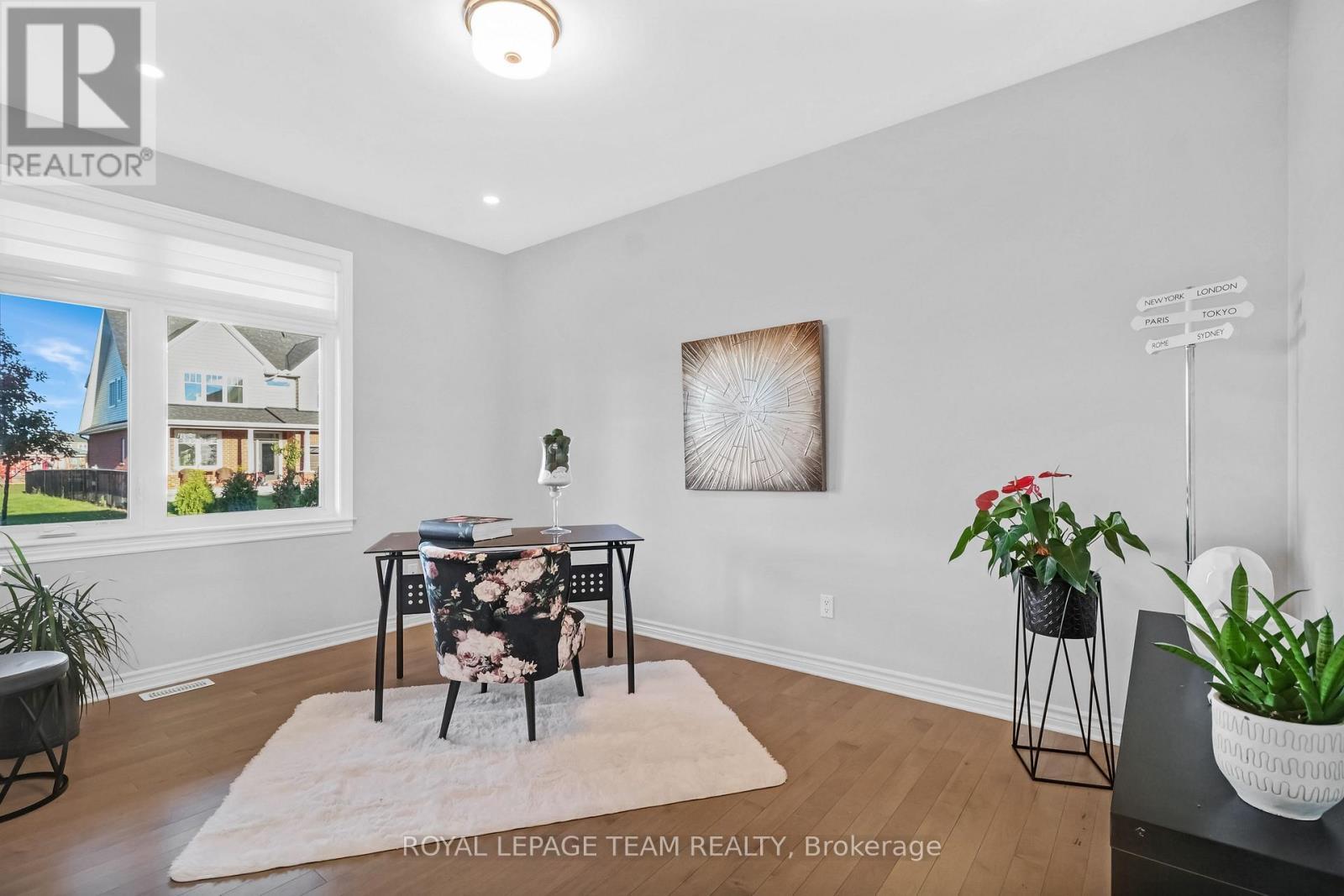 711 Moonflower Crescent, Ottawa, ON - Indoor