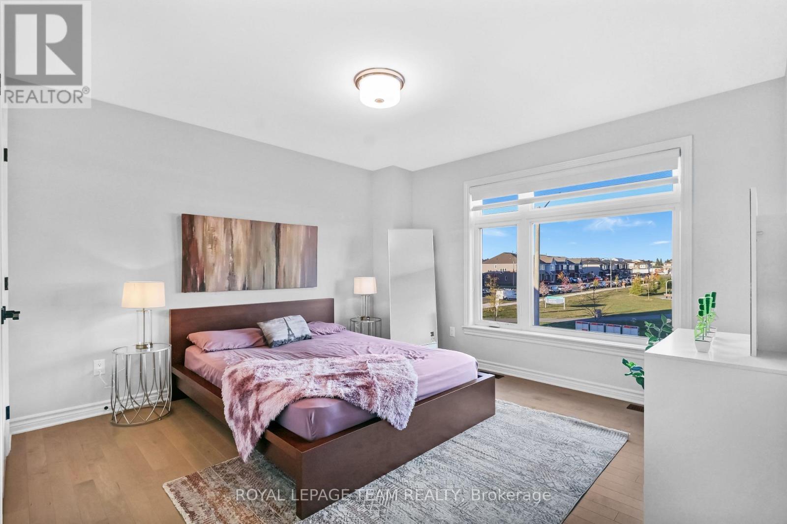 711 Moonflower Crescent, Ottawa, ON - Indoor Photo Showing Bedroom