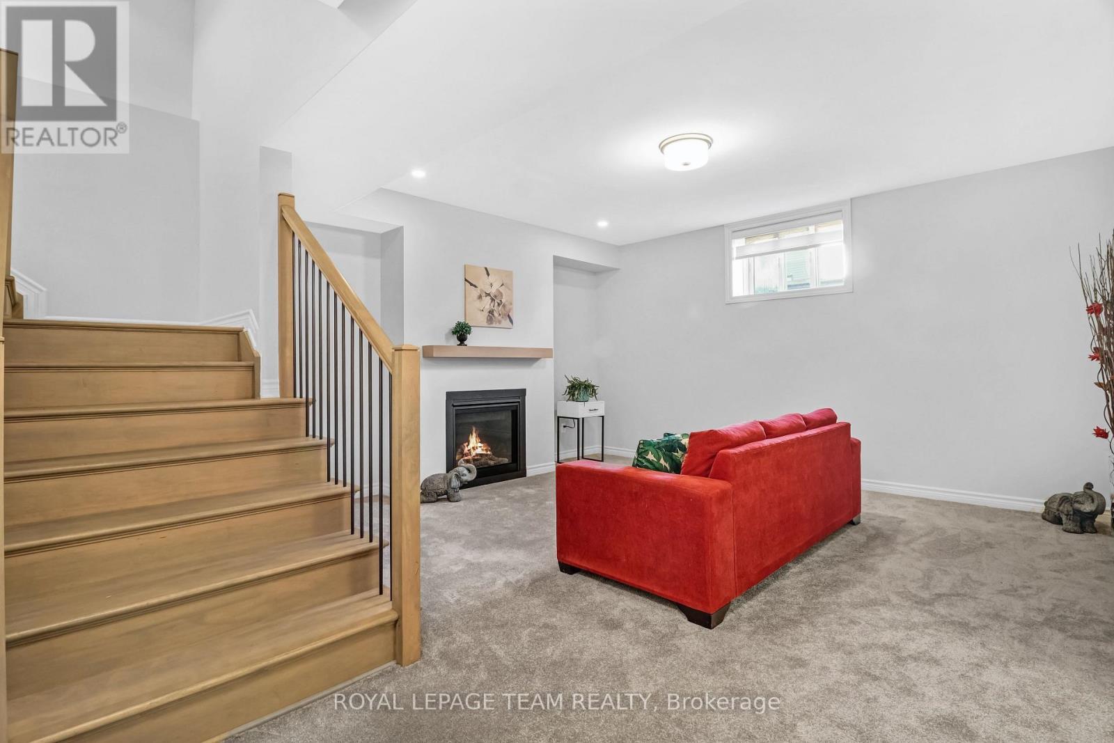 711 Moonflower Crescent, Ottawa, ON - Indoor With Fireplace