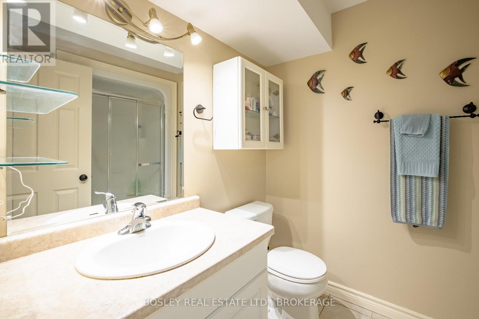 16 - 409 Niagara Street, St. Catharines (Carlton/Bunting), ON - Indoor Photo Showing Bathroom
