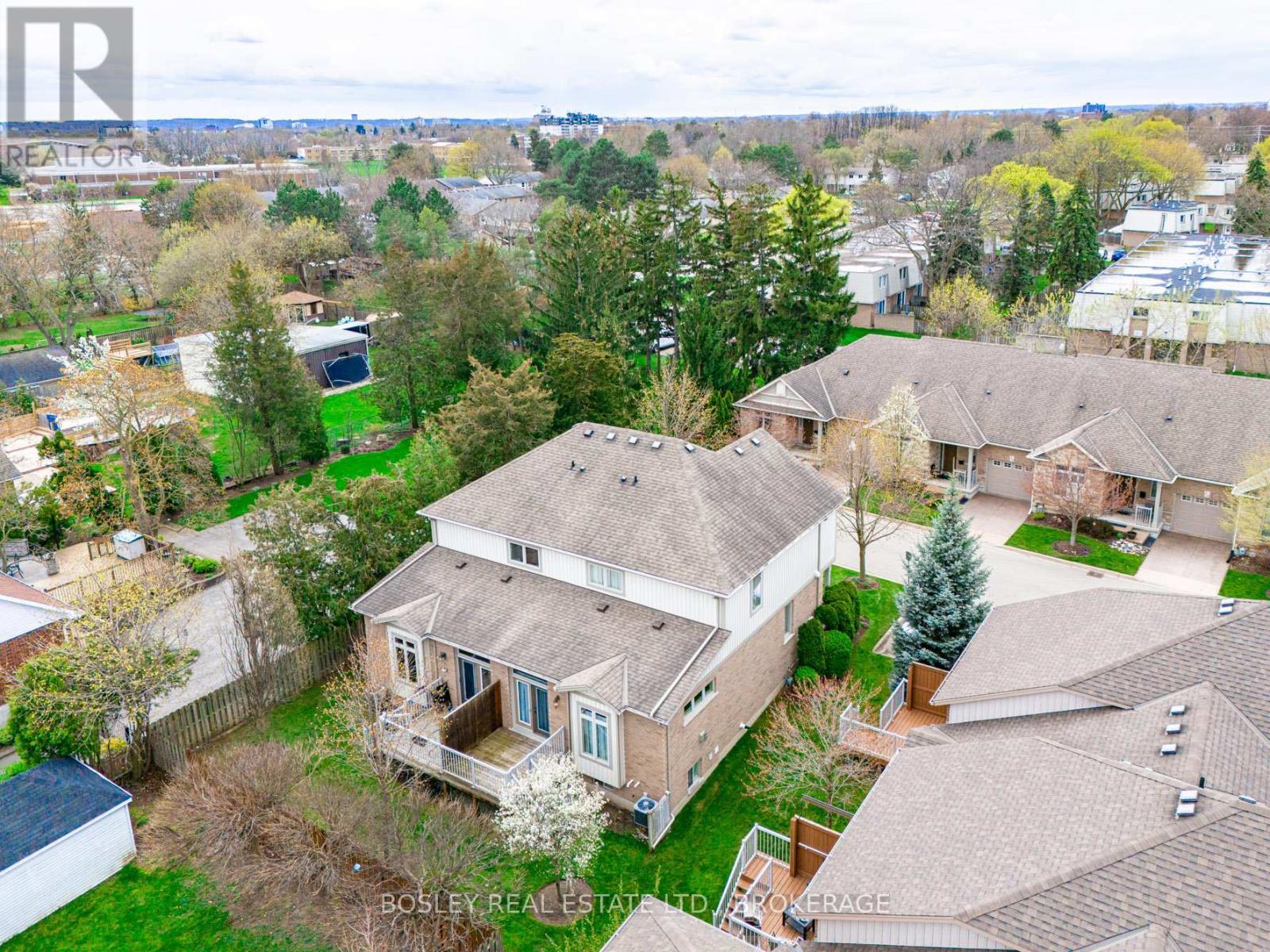 16 - 409 Niagara Street, St. Catharines (Carlton/Bunting), ON - Outdoor