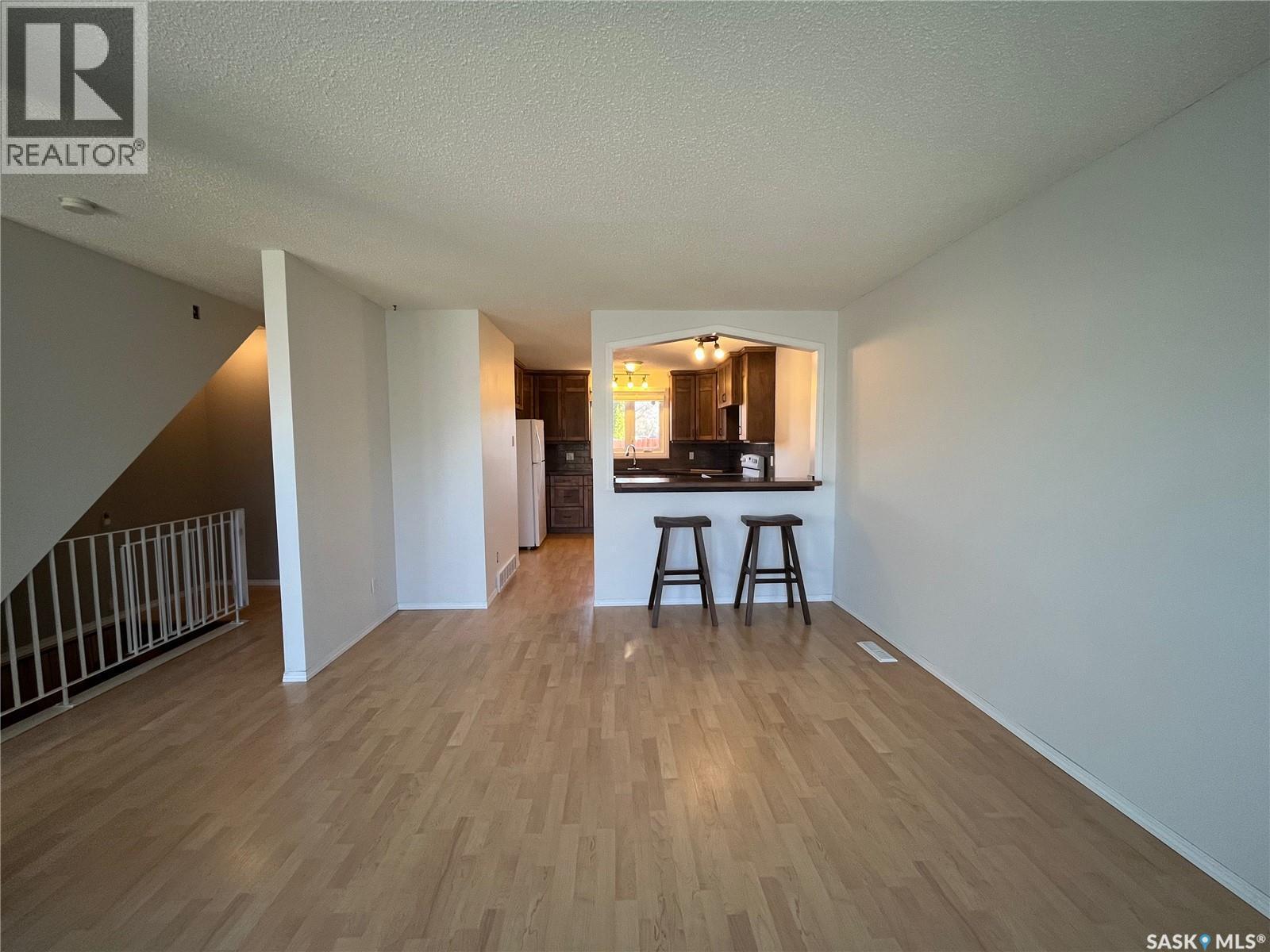 185 5Th Avenue S, Yorkton, SK - Indoor