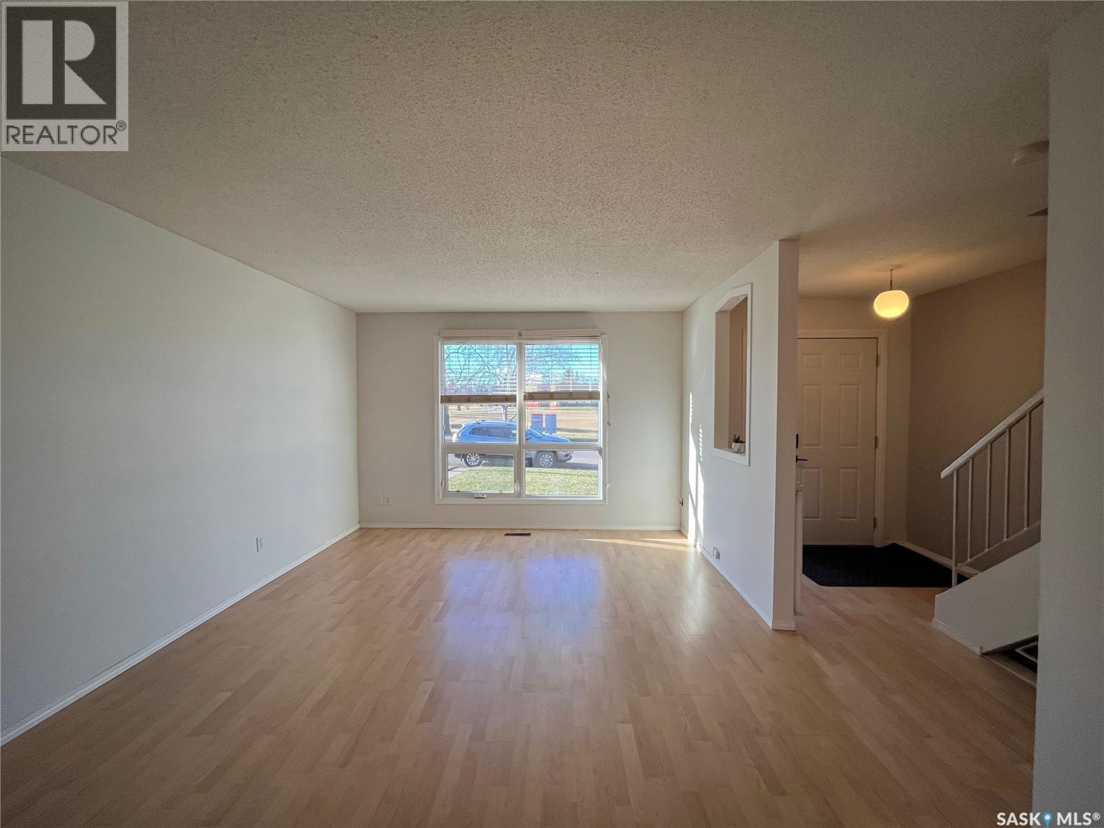 185 5Th Avenue S, Yorkton, SK - Indoor Photo Showing Other Room