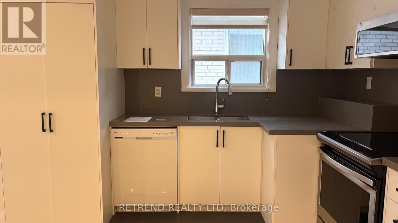 Main - 7 Goddard Street, Toronto, ON - Indoor Photo Showing Kitchen With Double Sink