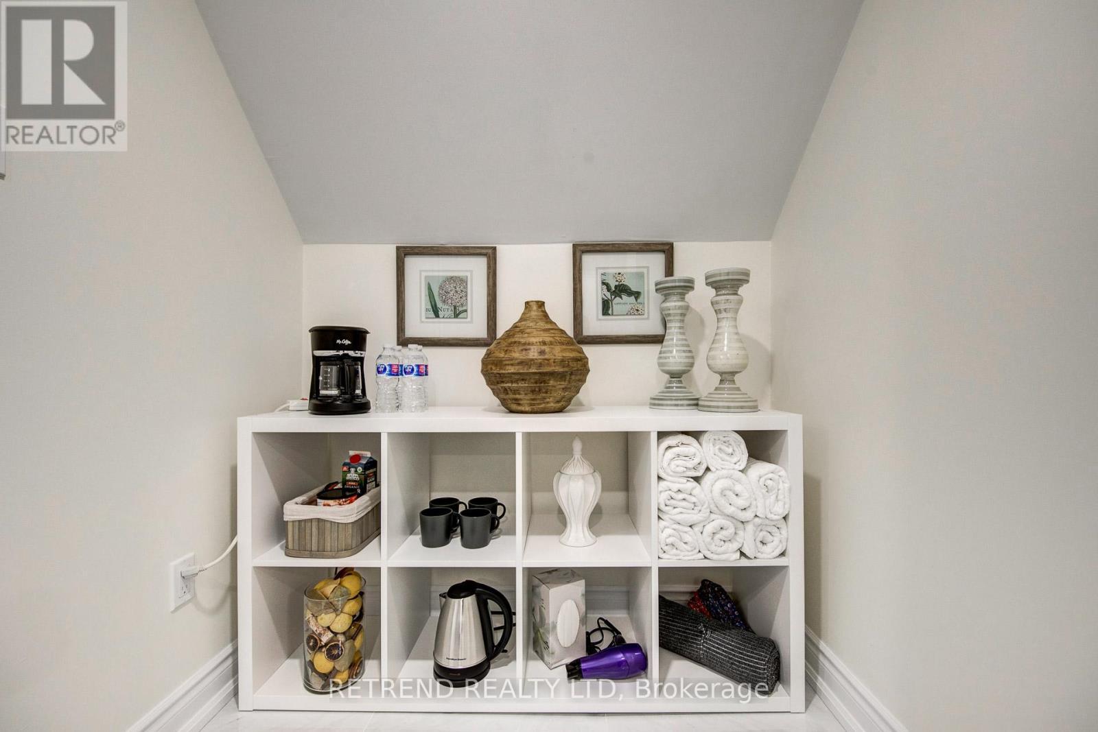 Bsmt A - 7 Goddard Street, Toronto, ON - Indoor Photo Showing Other Room