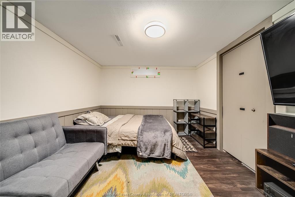 3536 Wolfe Court, Windsor, ON - Indoor Photo Showing Bedroom