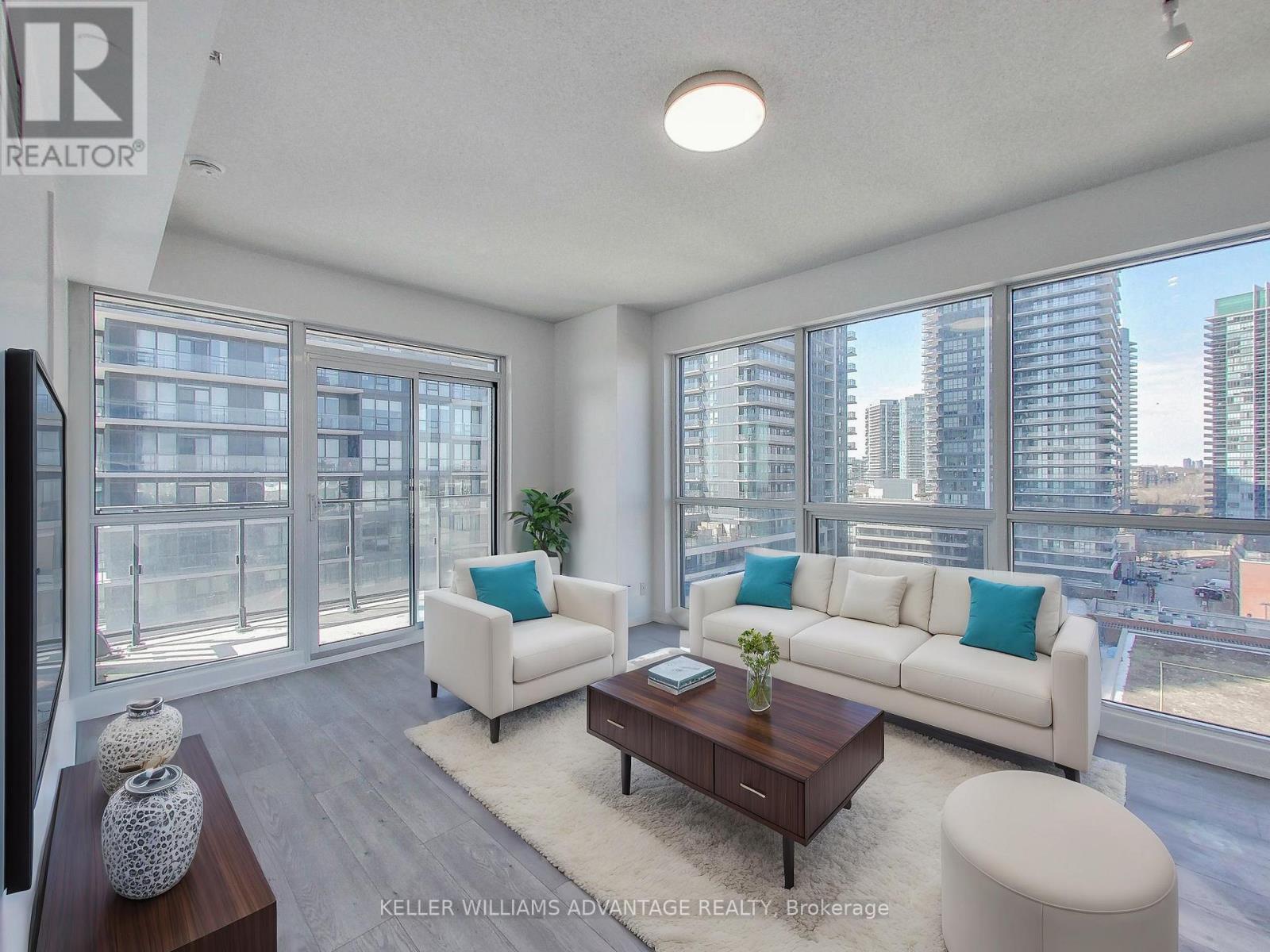 1104 - 2200 Lake Shore Boulevard W, Toronto, ON - Indoor Photo Showing Living Room
