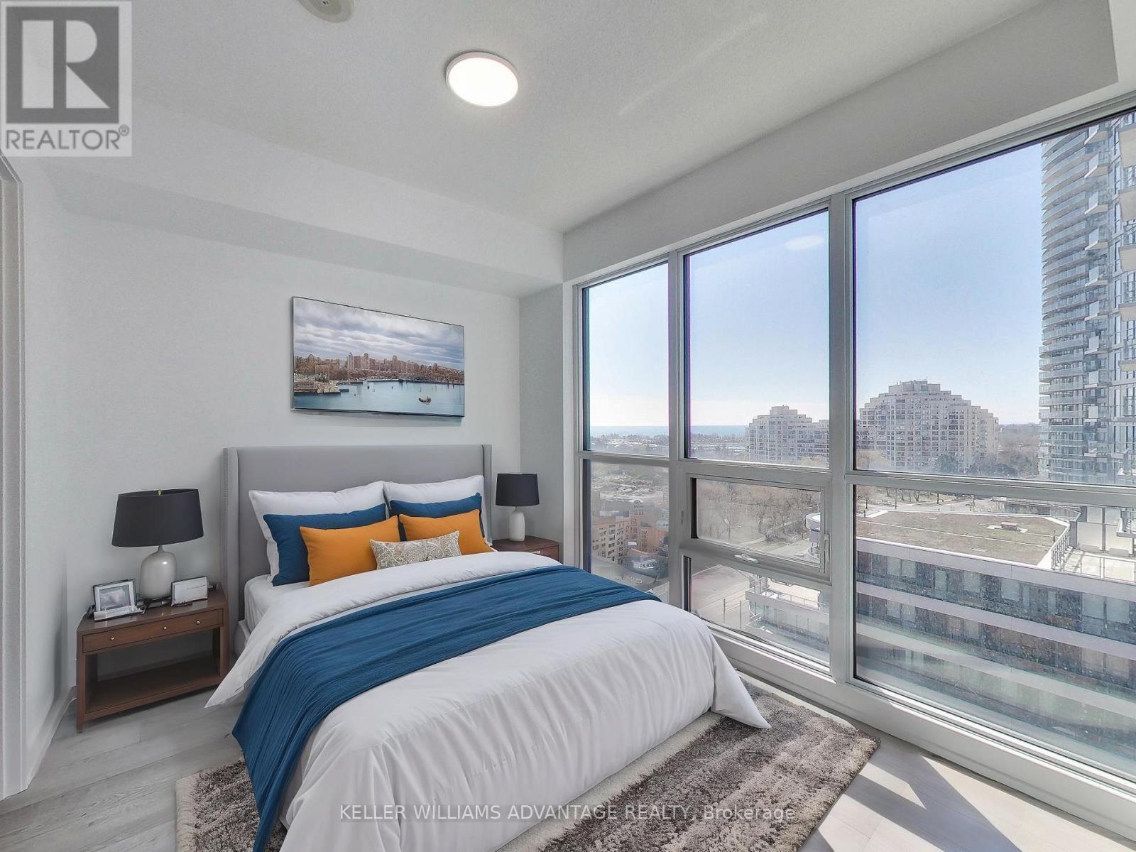 1104 - 2200 Lake Shore Boulevard W, Toronto, ON - Indoor Photo Showing Bedroom