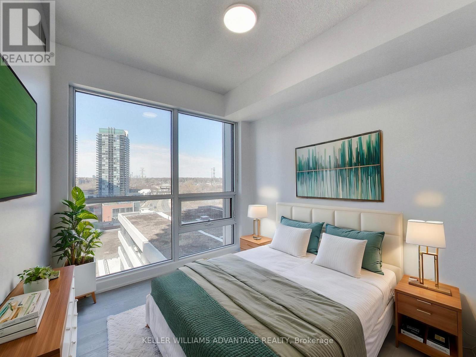 1104 - 2200 Lake Shore Boulevard W, Toronto, ON - Indoor Photo Showing Bedroom