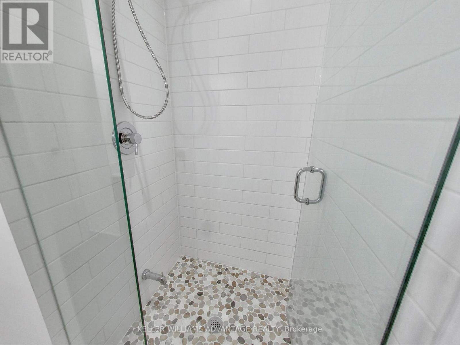 1104 - 2200 Lake Shore Boulevard W, Toronto, ON - Indoor Photo Showing Bathroom