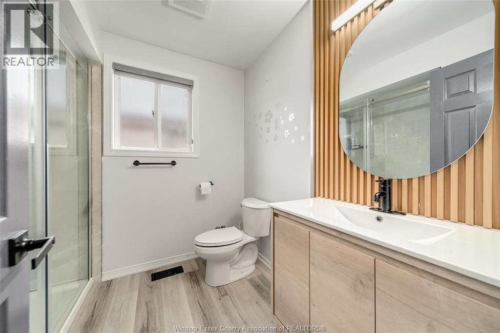 3812 Devonwood Avenue, Windsor, ON