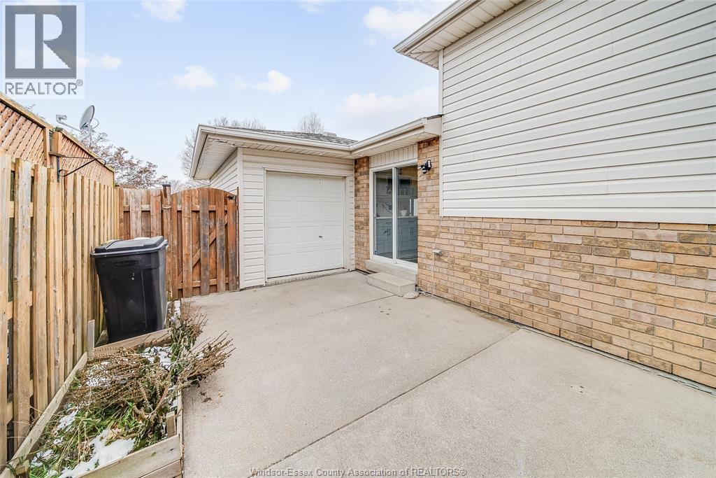 3812 Devonwood Avenue, Windsor, ON