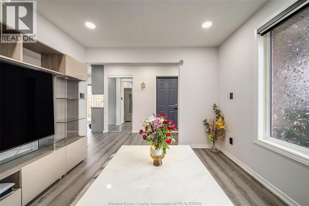 3812 Devonwood Avenue, Windsor, ON