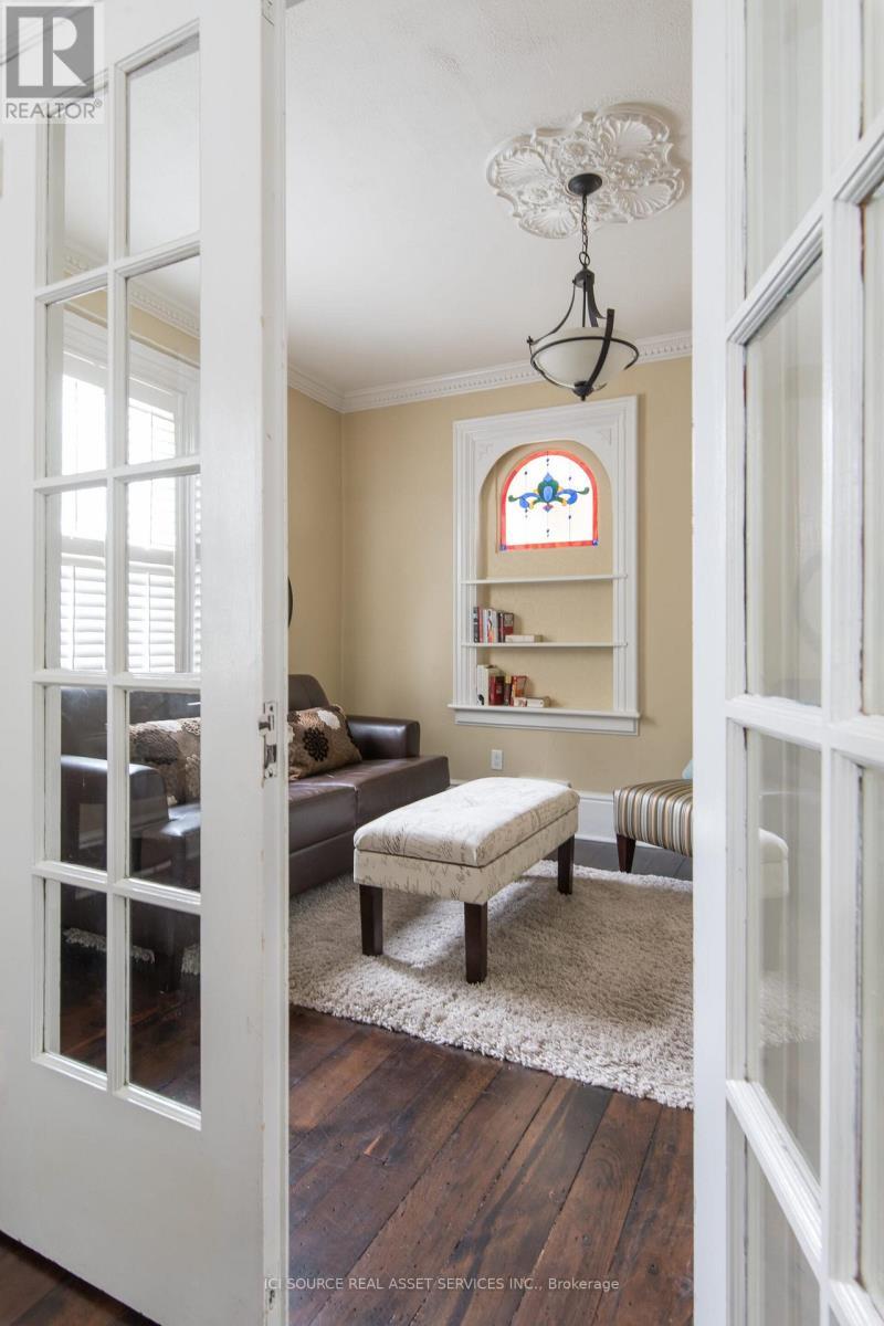 455 Nelson Avenue, Burlington, ON - Indoor Photo Showing Other Room