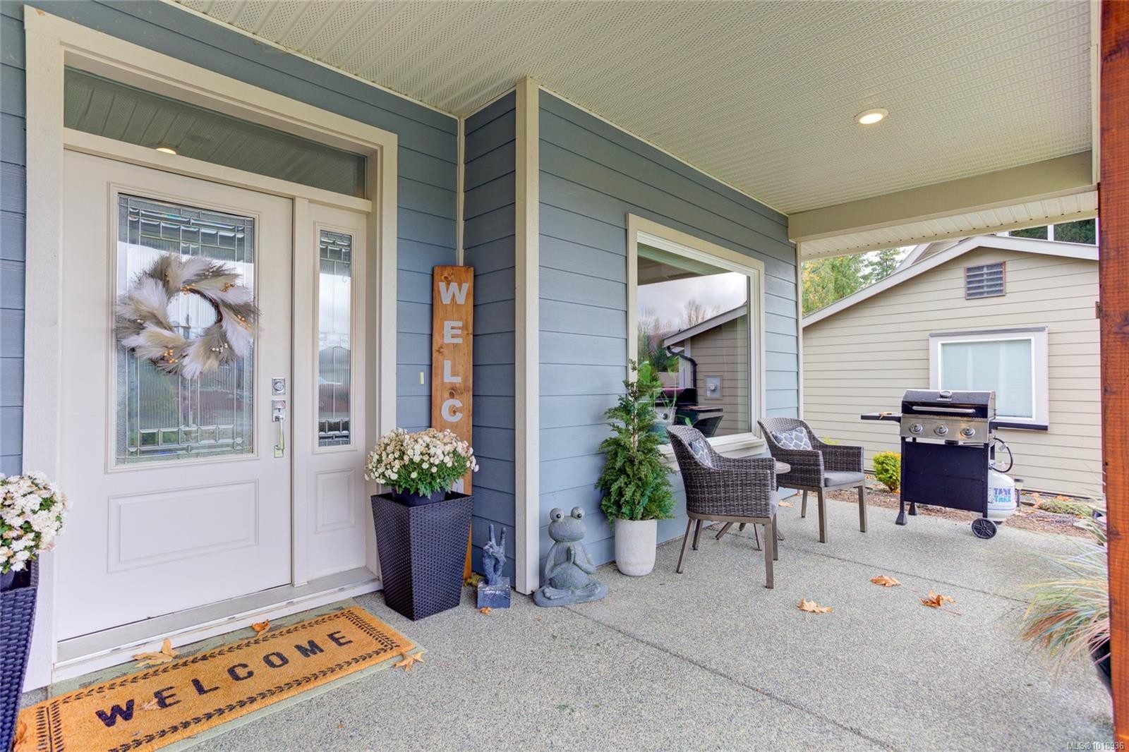 501 Mountain View Dr, Lake Cowichan, BC