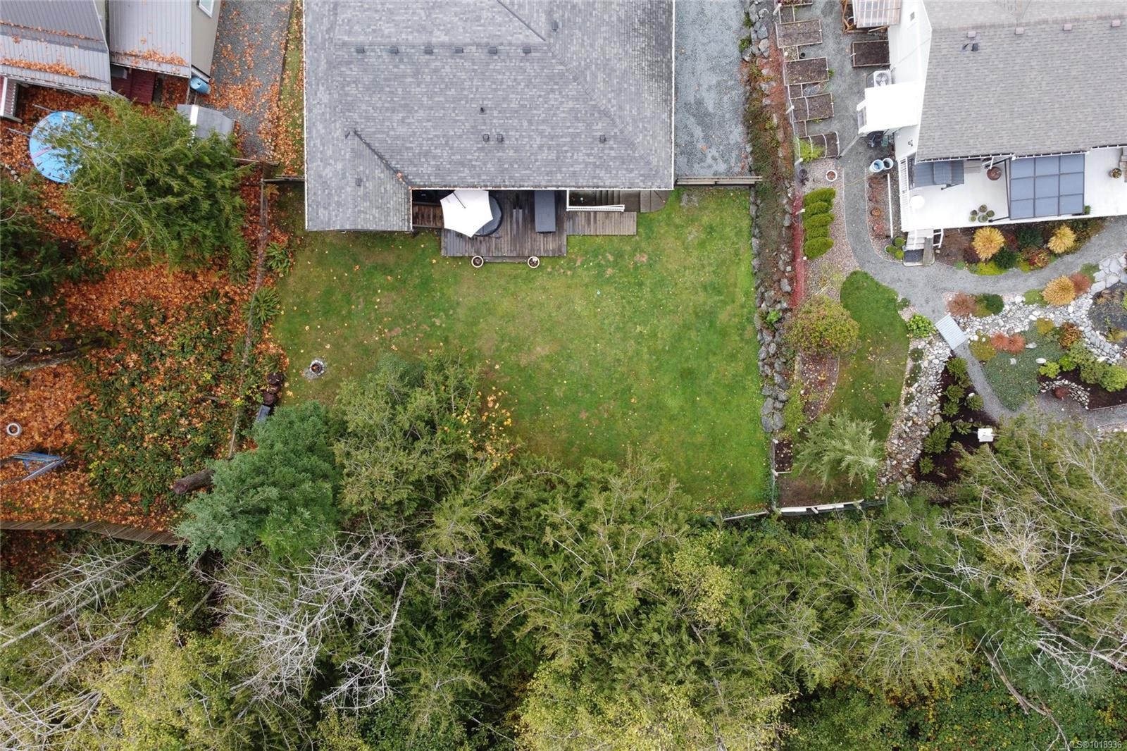 501 Mountain View Dr, Lake Cowichan, BC