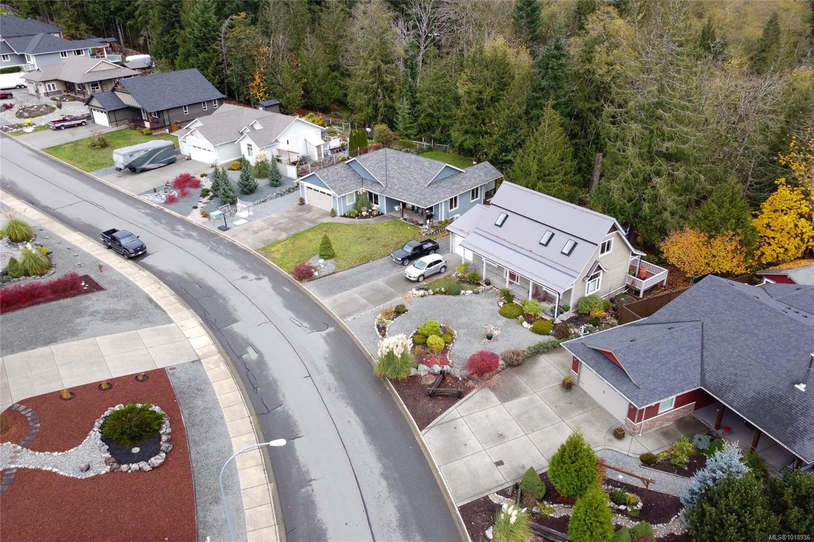 501 Mountain View Dr, Lake Cowichan, BC