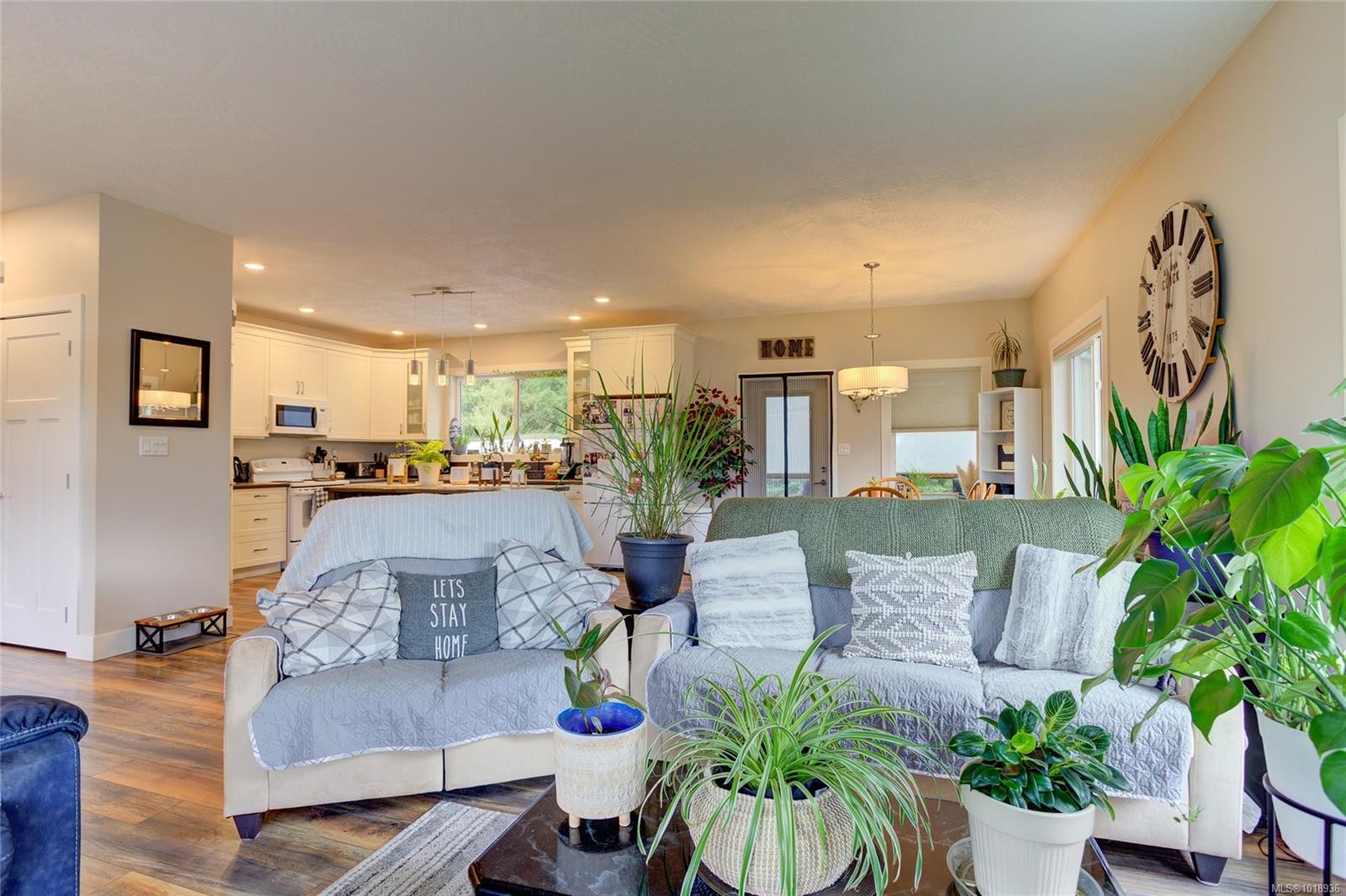 501 Mountain View Dr, Lake Cowichan, BC