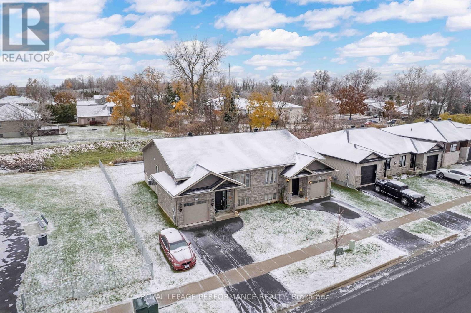 2305 Watson Crescent, Cornwall, ON - Outdoor